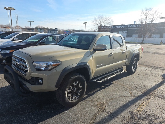 2016 Toyota Tacoma TRD Off Road's photo