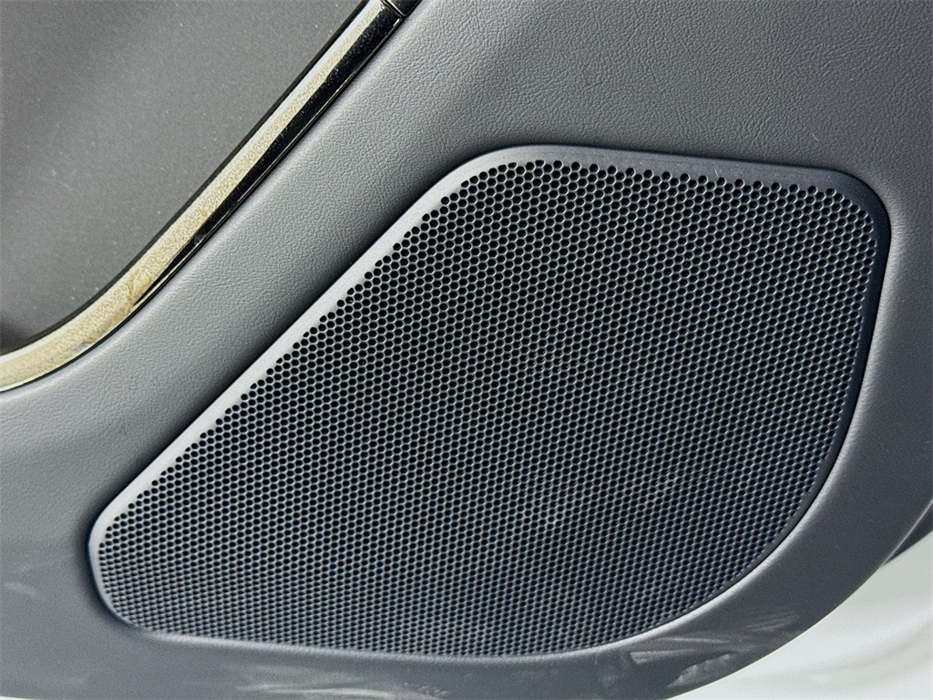 2025 Land Rover Range Rover Sport SE photo 15