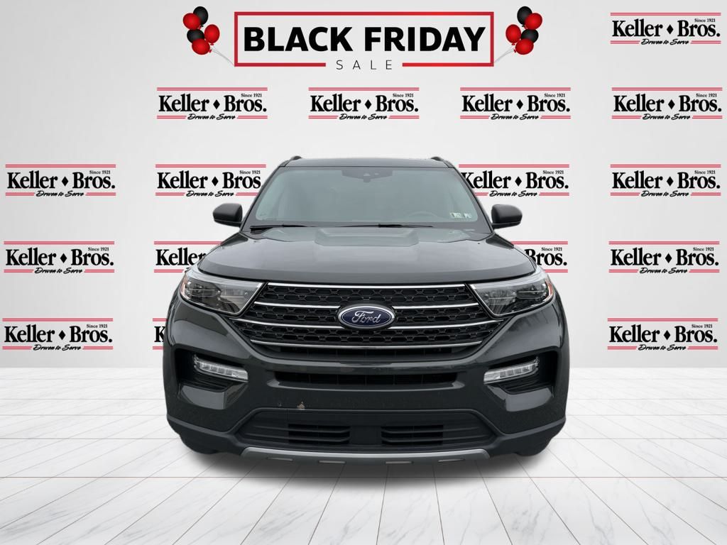 2024 Ford Explorer XLT photo 2