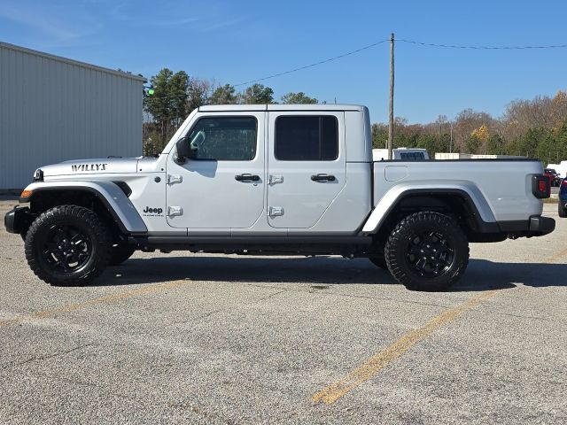 2023 Jeep Gladiator Willys photo 2