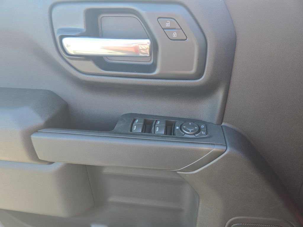 2026 Toyota RAV4 1500 Custom photo 9
