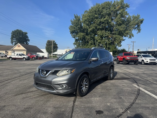 2015 Nissan Rogue SL photo 2