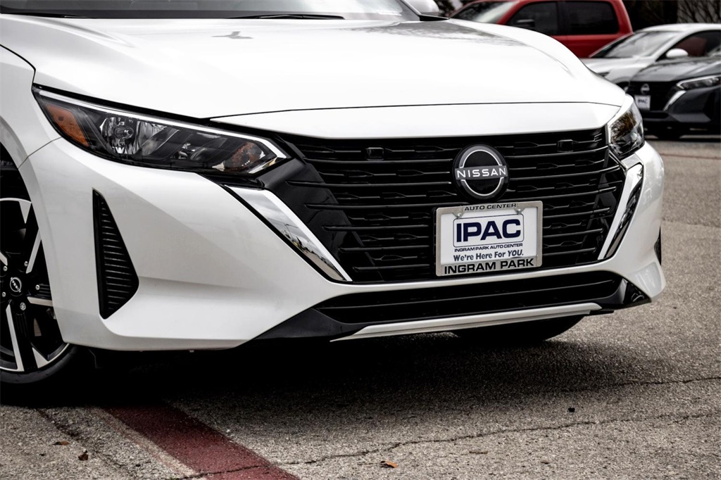 2025 Nissan Sentra SV photo 2
