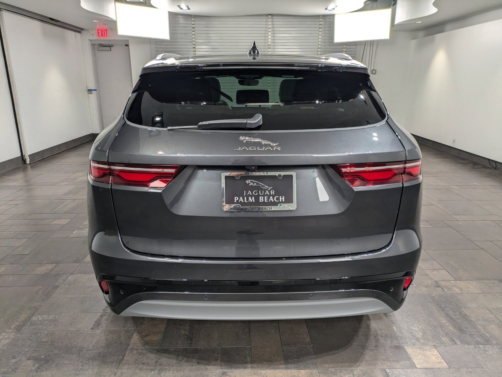 2025 Jaguar F-PACE R-Dynamic S photo 5