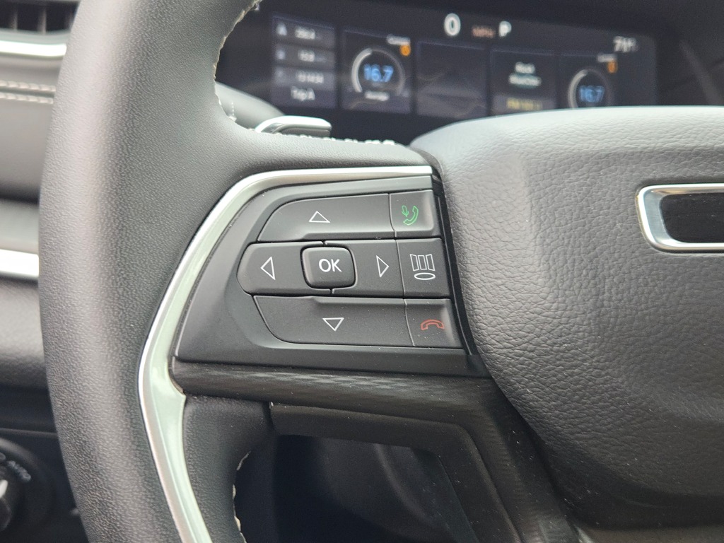 2024 Jeep Grand Cherokee Laredo photo 33