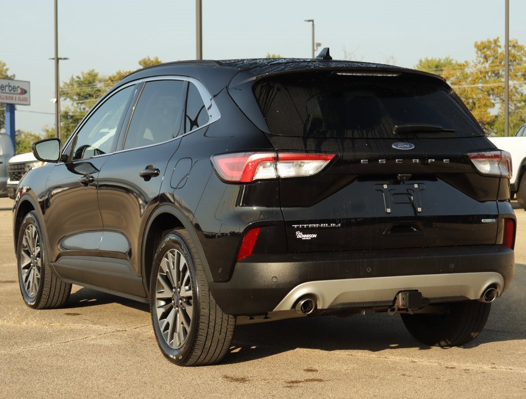 2020 Ford Escape Titanium photo 4