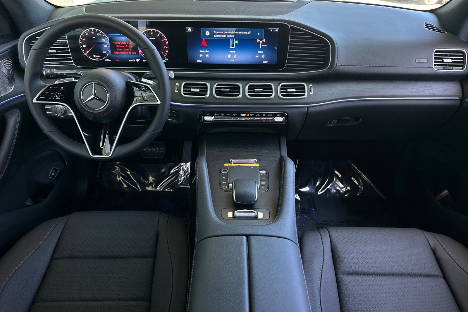 2025 Mercedes Benz GLS 450 4MATIC photo 2