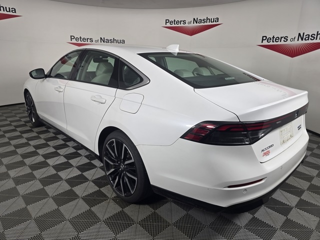 2023 Honda Accord Hybrid Touring photo 4