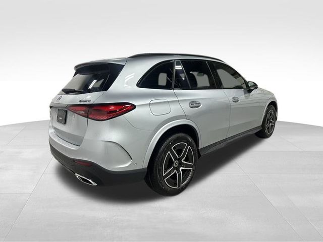 2026 Mercedes Benz GLC 300 4MATIC photo 3