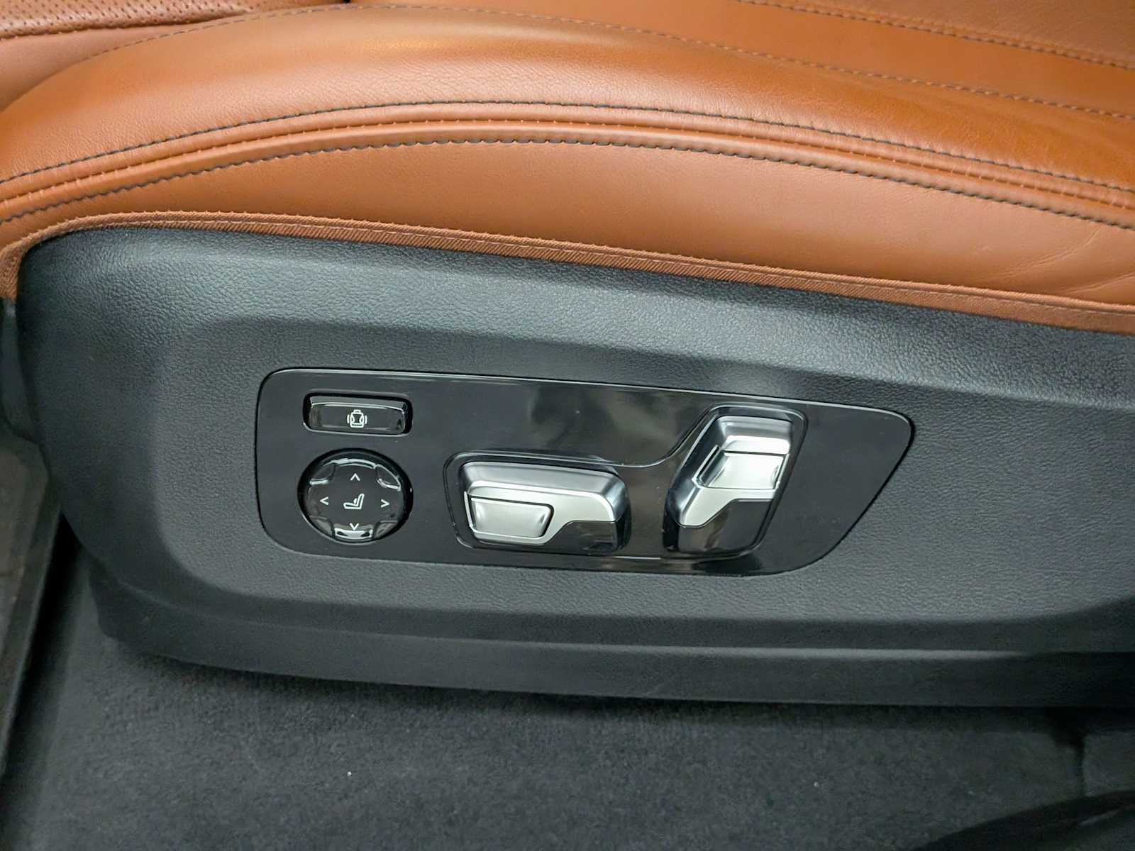 2025 Bmw X7 M60i photo 16