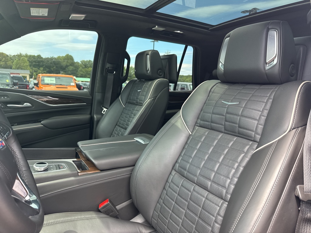 2023 Cadillac Escalade Sport Platinum photo 21