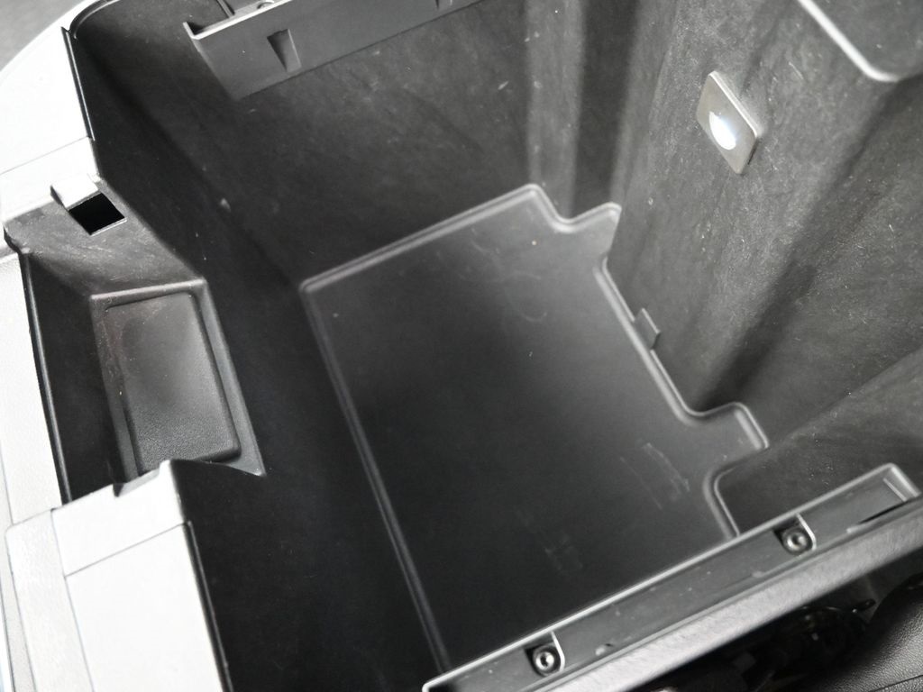 2019 Chevrolet Silverado 1500 RST photo 2