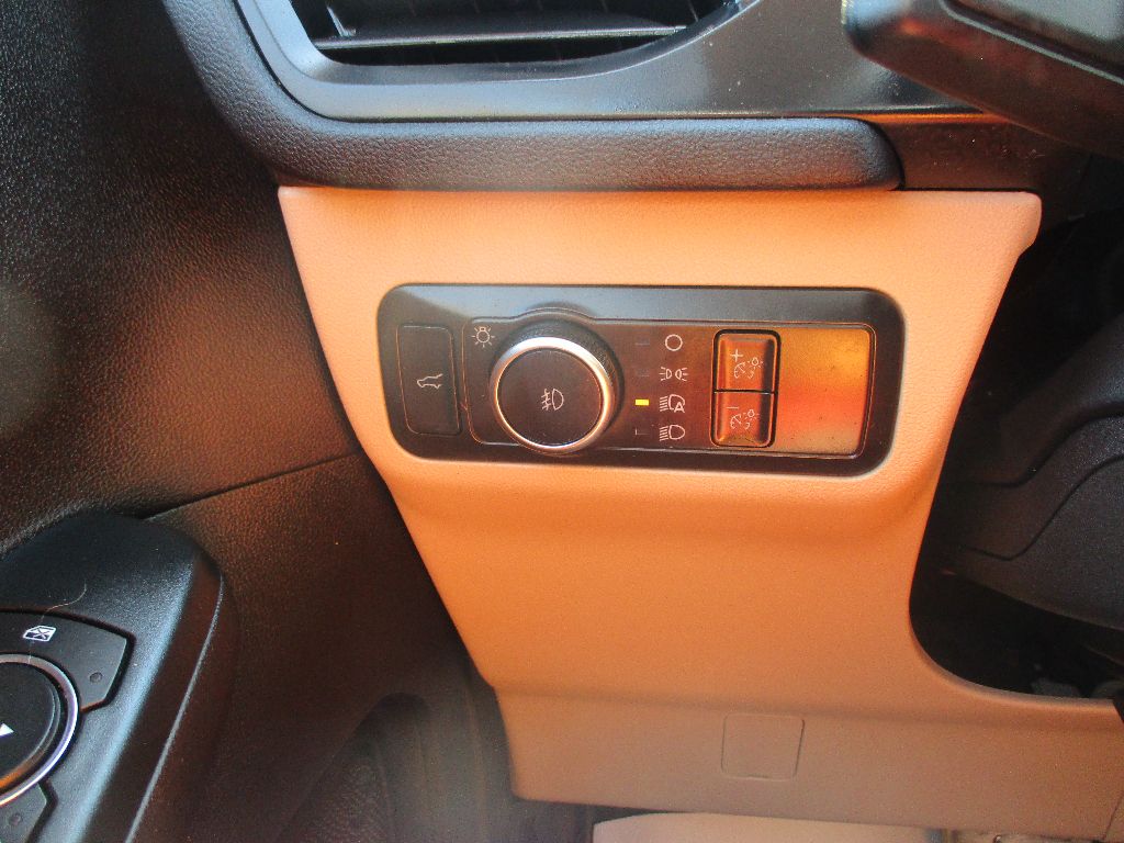 2022 Ford Escape SEL photo 14