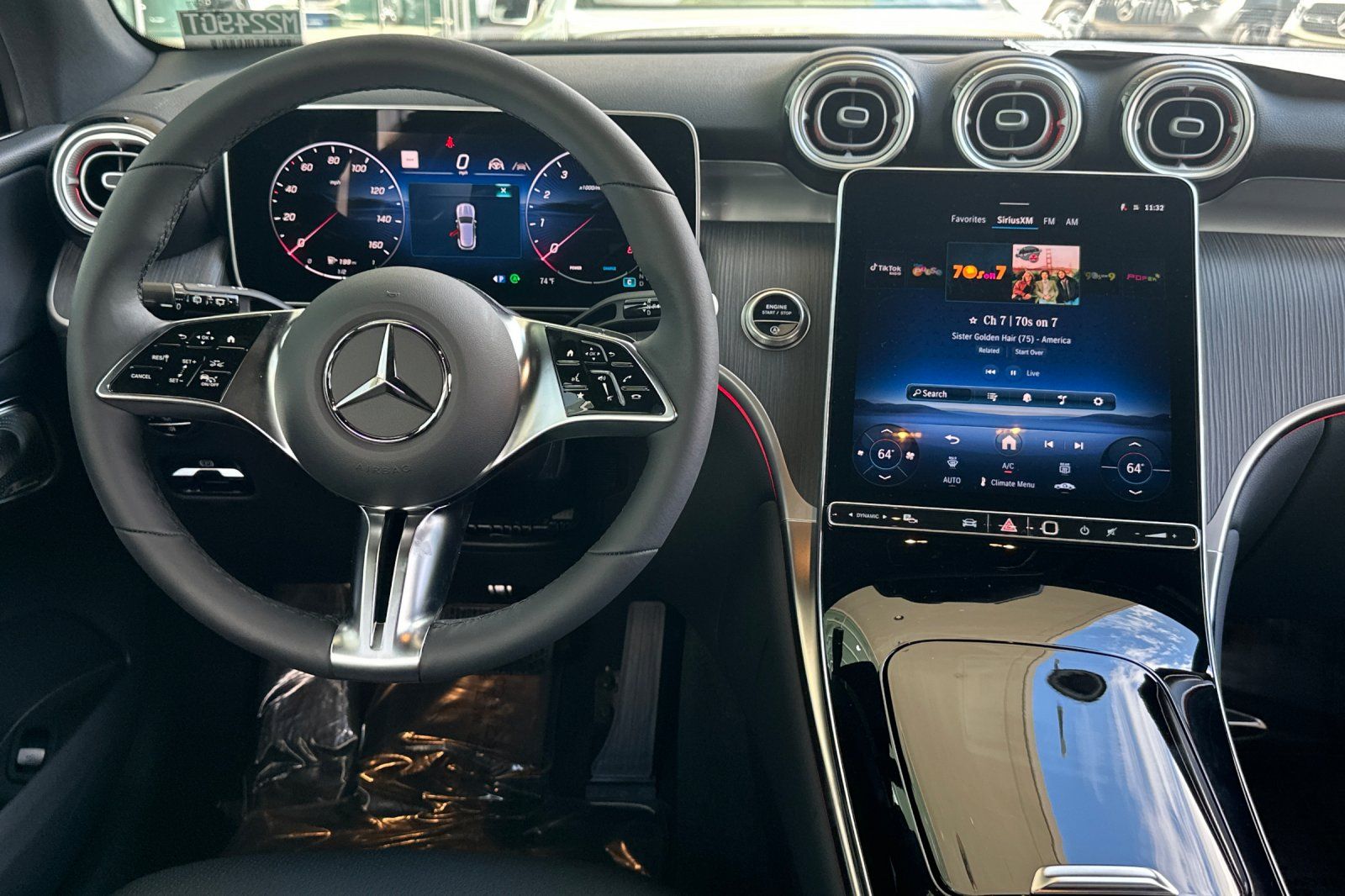 2026 Mercedes Benz GLC 300 photo 23