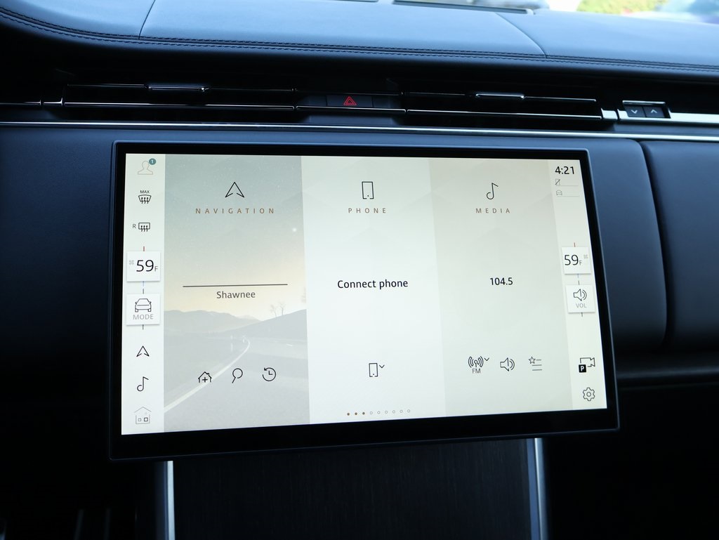 2025 Land Rover Range Rover SE photo 21