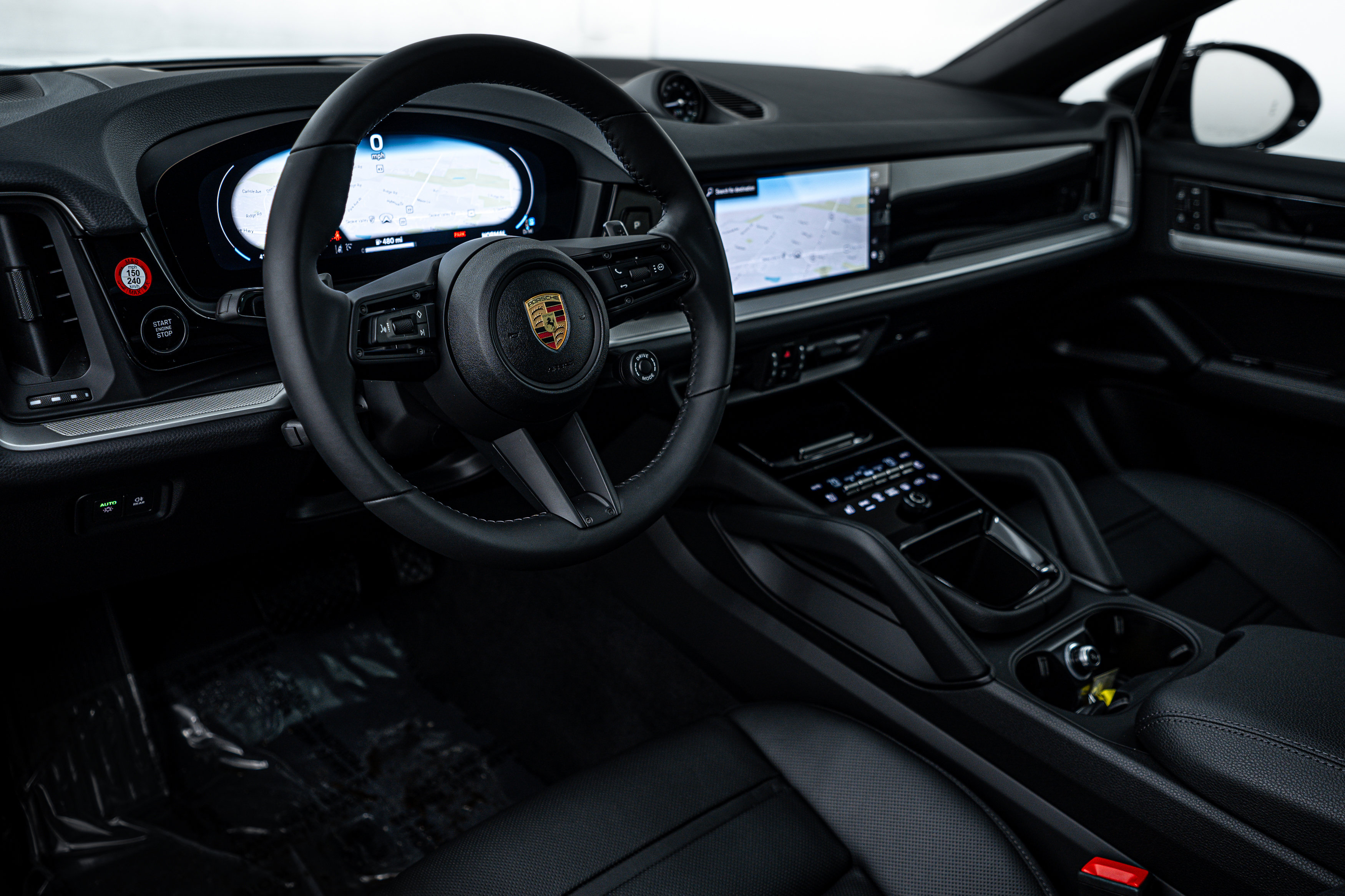 2025 Porsche Cayenne Coupe photo 4