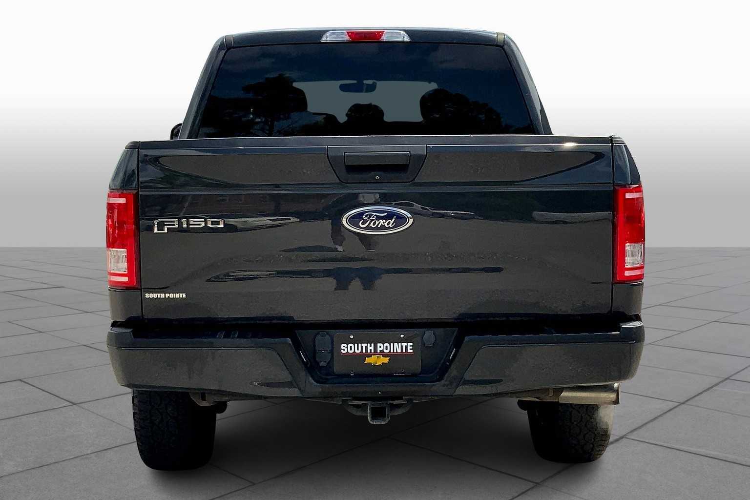 2017 Ford F-150 XL photo 2