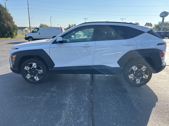 2025 Hyundai Kona SEL photo 6