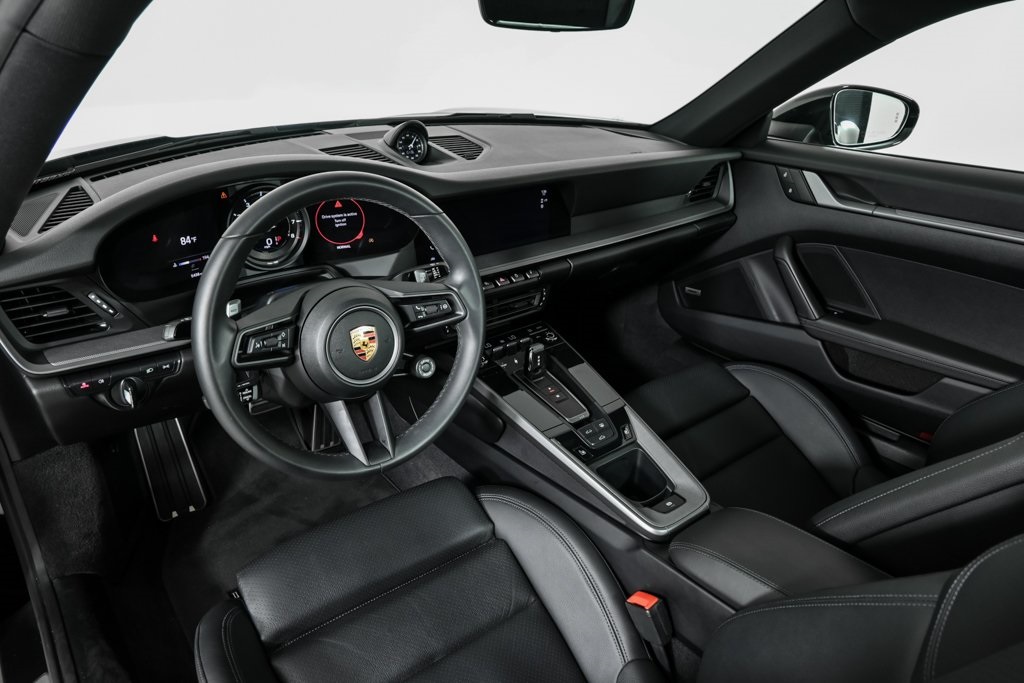 2022 Porsche 911 Coupe photo 4
