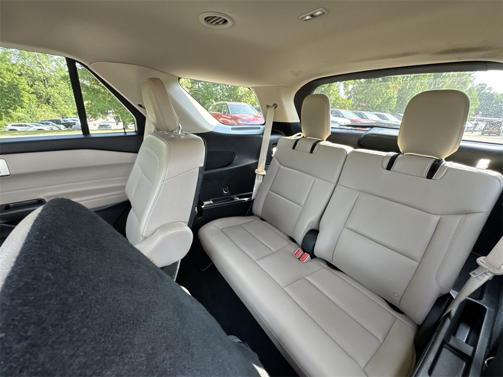 2020 Ford Explorer XLT photo 22