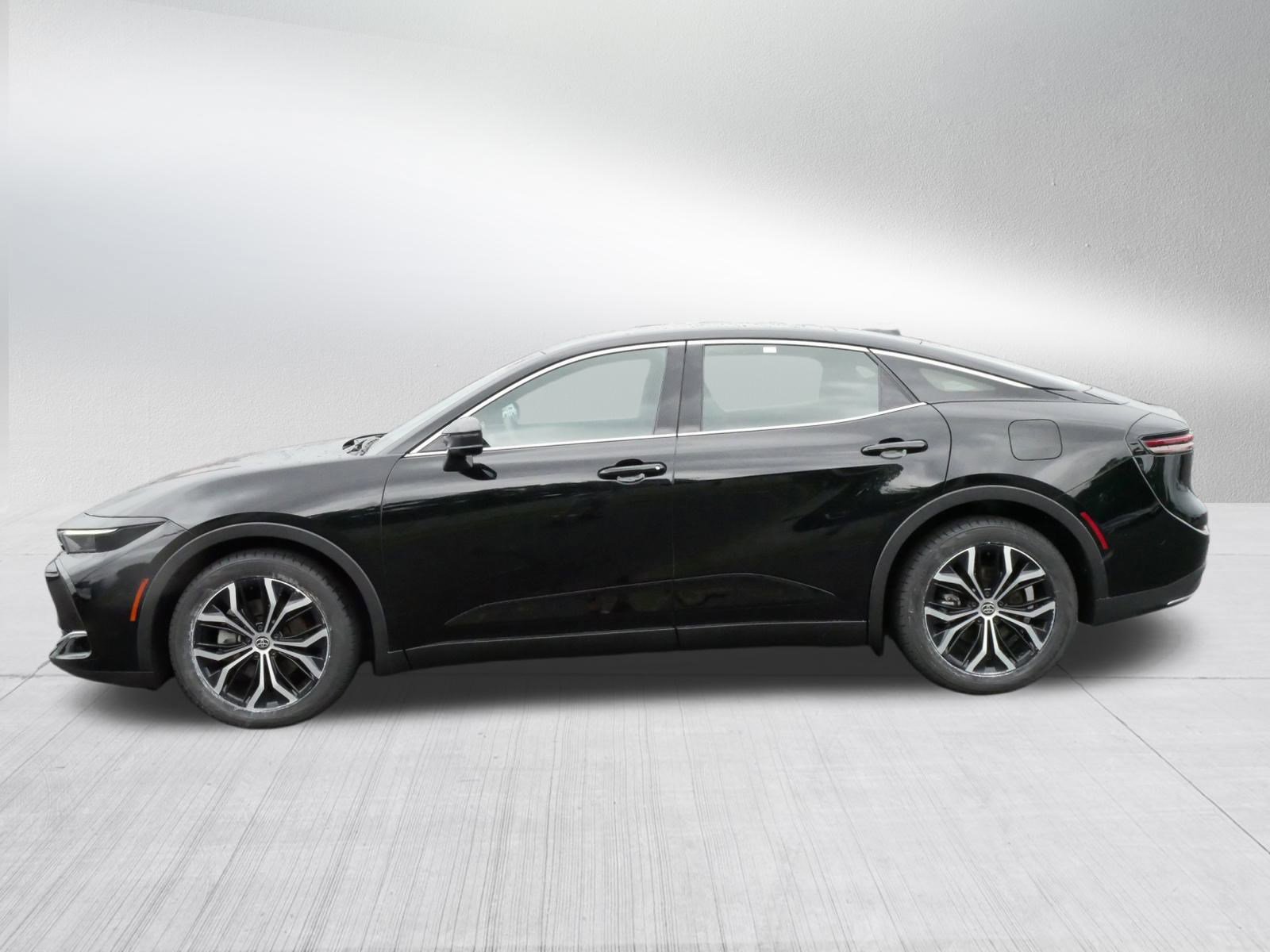 2023 Toyota Crown Limited photo 4