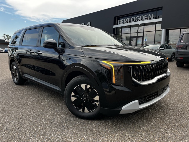 2026 Kia Carnival LXS's photo