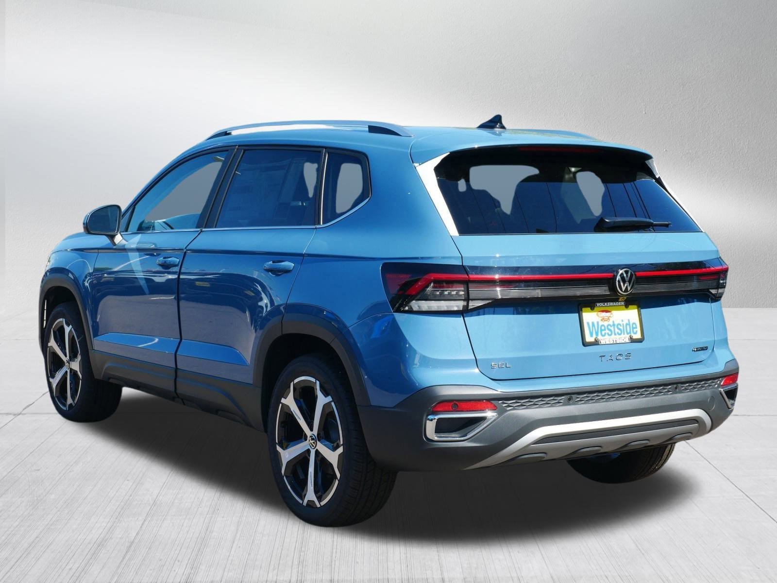 2025 Volkswagen Taos SEL photo 2