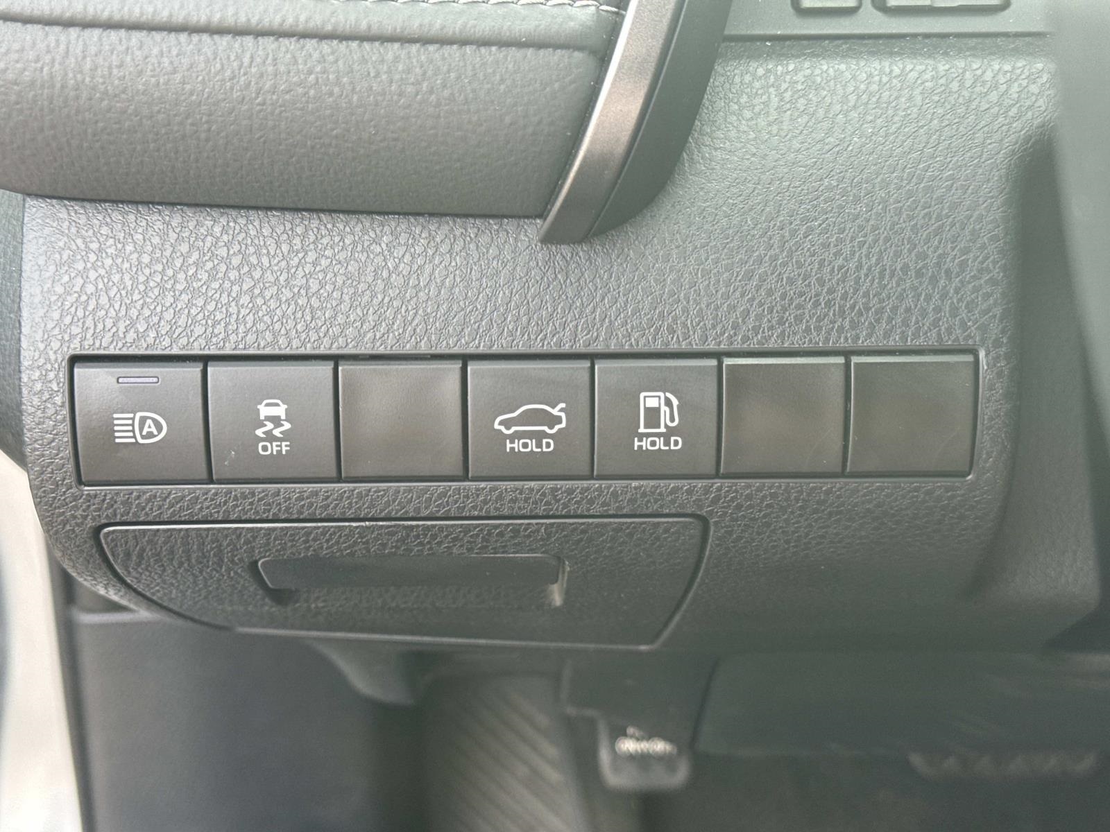 2024 Toyota Camry SE photo 19