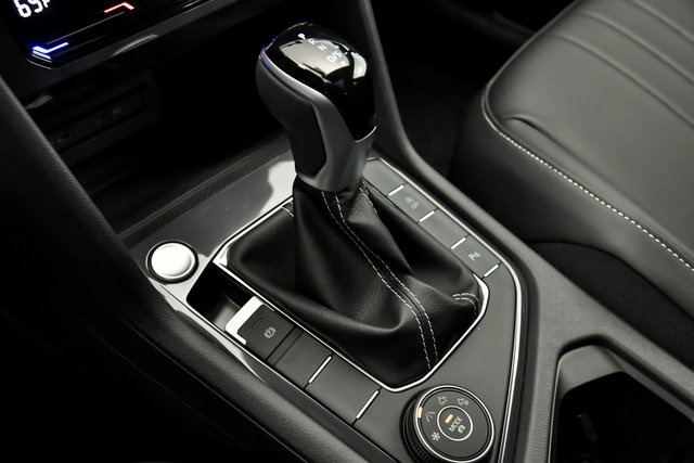 2023 Volkswagen Tiguan SE R-Line Black photo 20