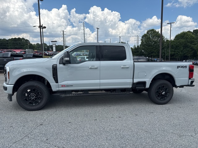 2025 Ford F-350 photo 7