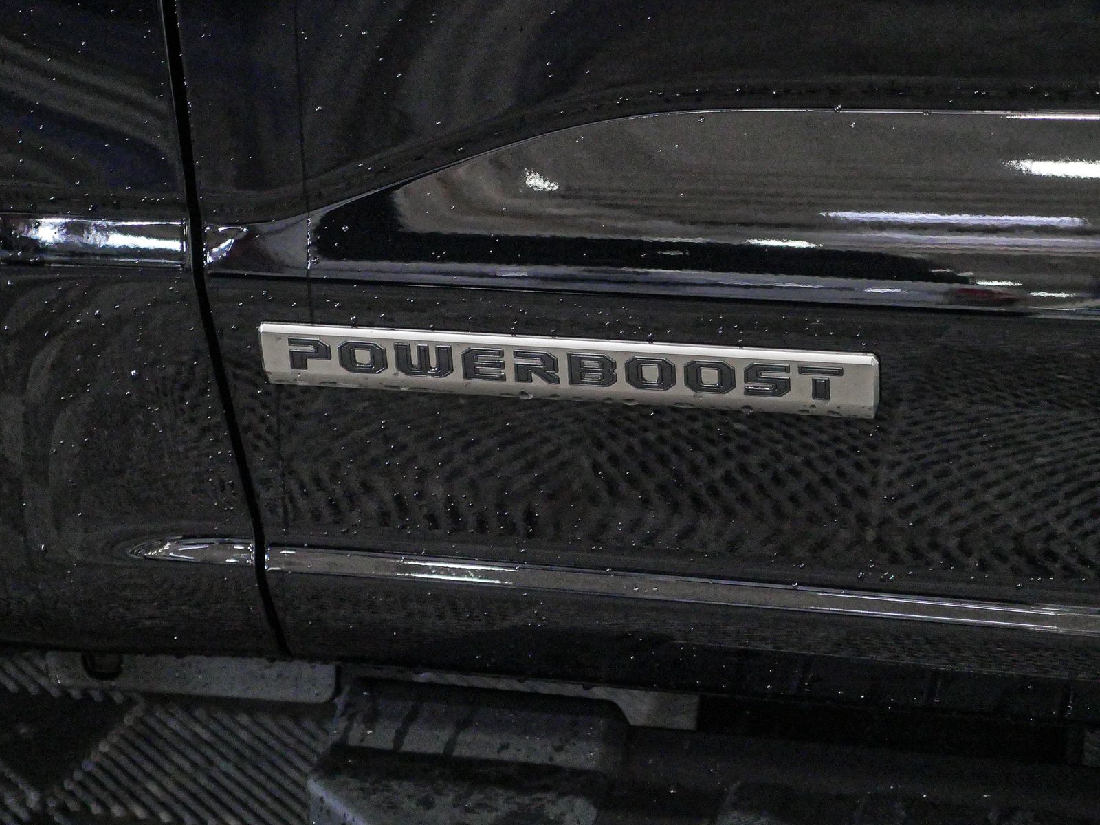 2025 Ford F-150 XLT photo 18