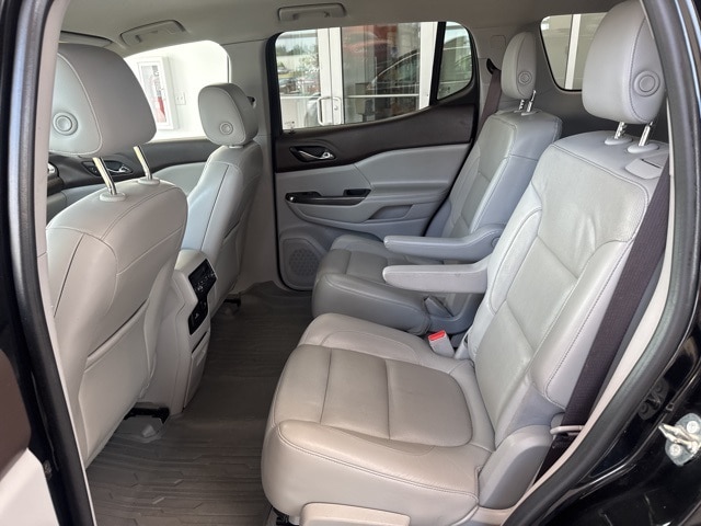 2017 Gmc Acadia SLT photo 13