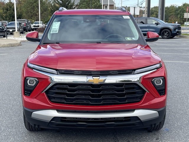 2026 Chevrolet Trailblazer LT photo 2