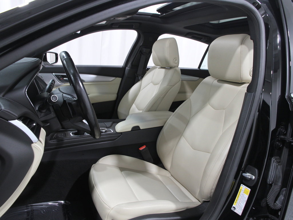 2021 Cadillac CT5 Luxury photo 3