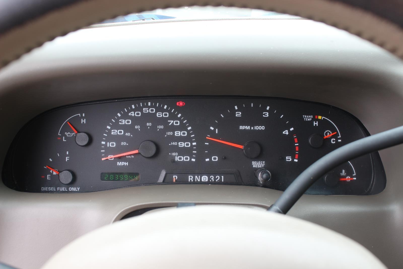 2004 Ford F-350 Lariat photo 17