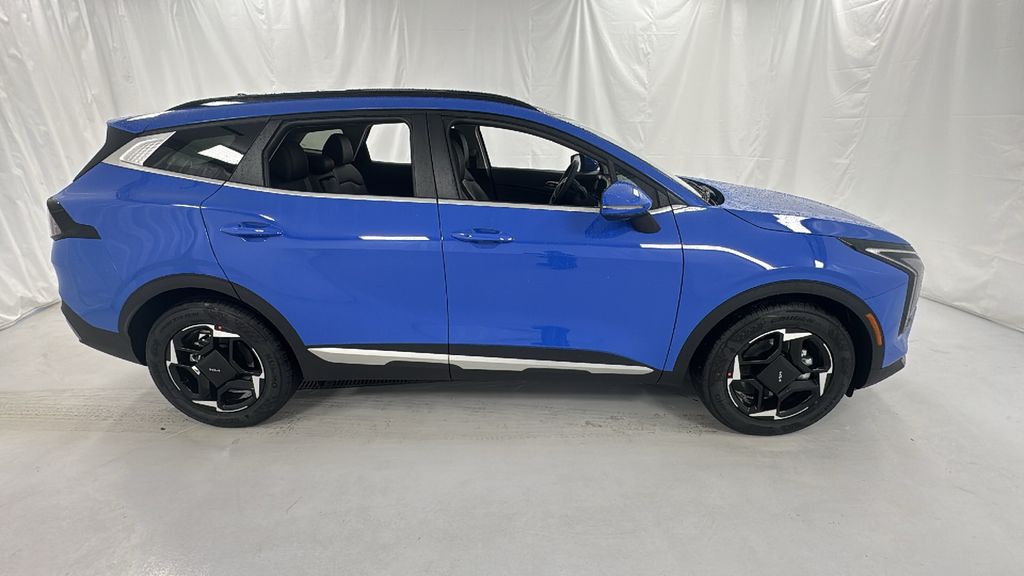 2026 Kia Sportage EX photo 2