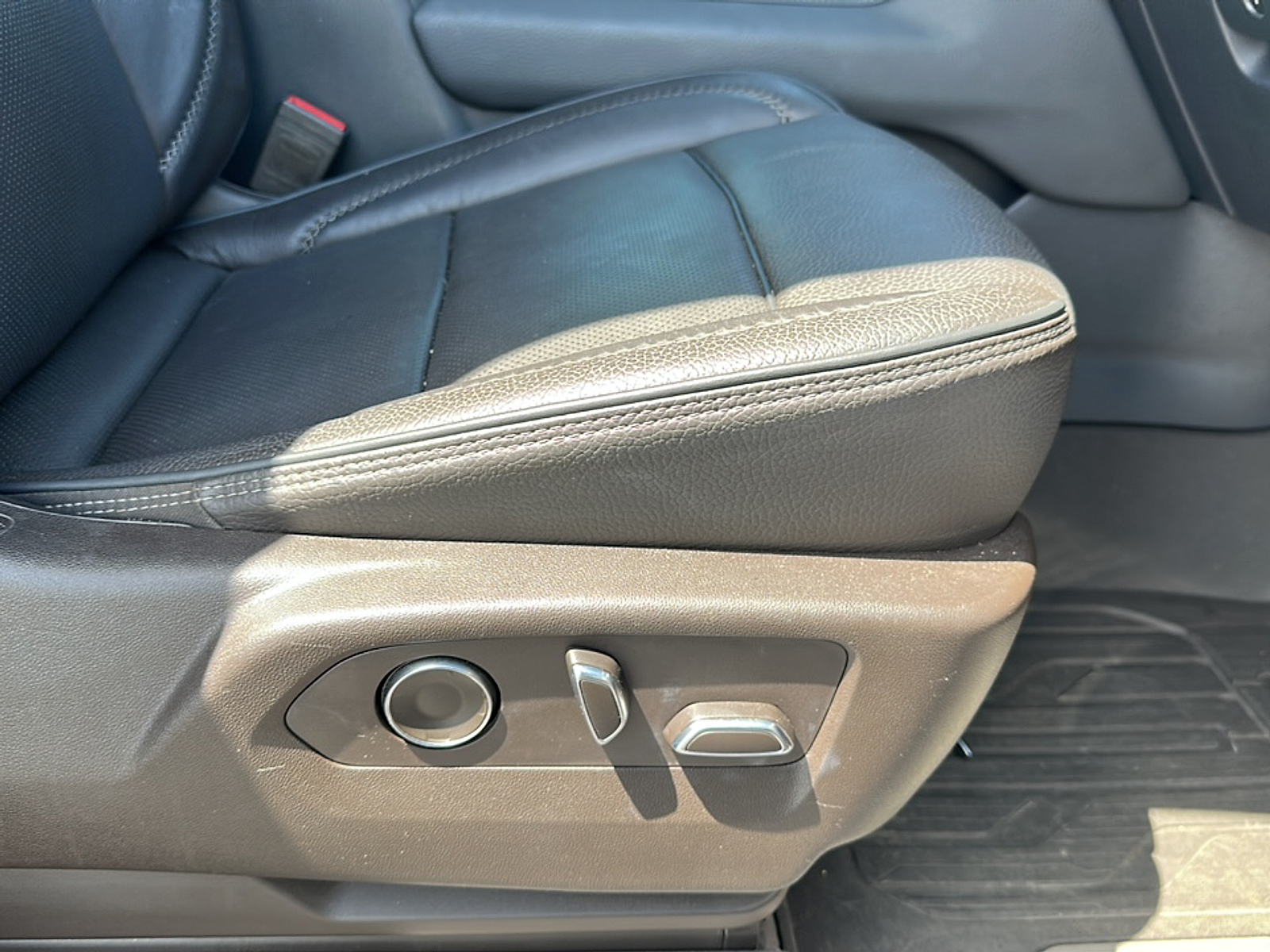 2021 Gmc Yukon Denali photo 10