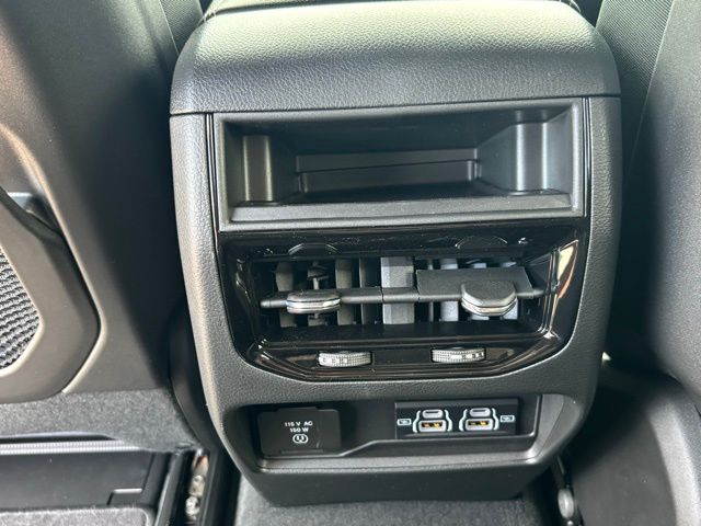 2025 Jeep Grand Cherokee Altitude X photo 16