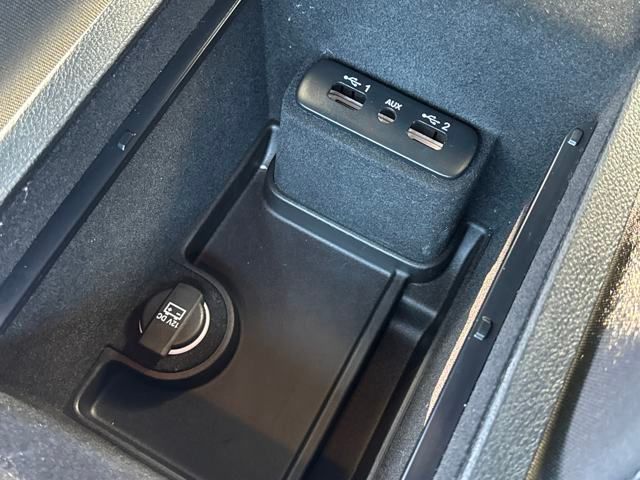 2021 Dodge Charger R/T photo 15