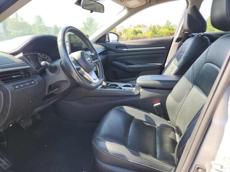 2023 Nissan Altima 2.5 SL photo 9