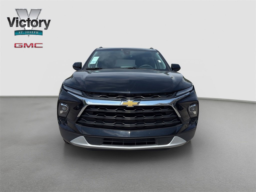 2023 Chevrolet Blazer 2LT photo 3