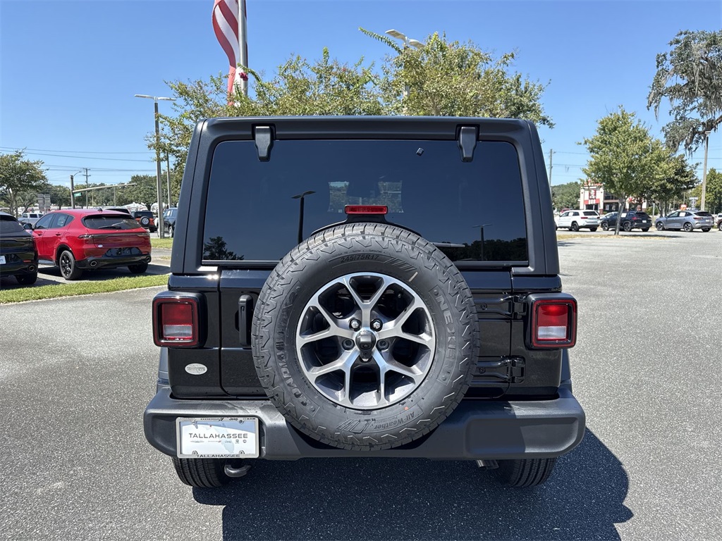 2025 Jeep Wrangler Sport S photo 4