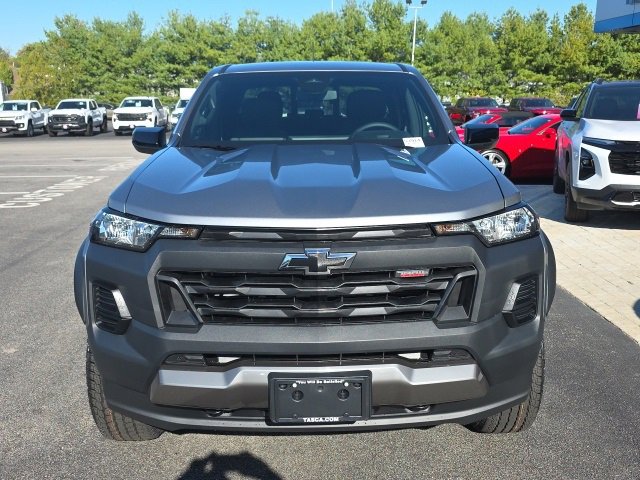 2026 Chevrolet Colorado Trail Boss photo 2