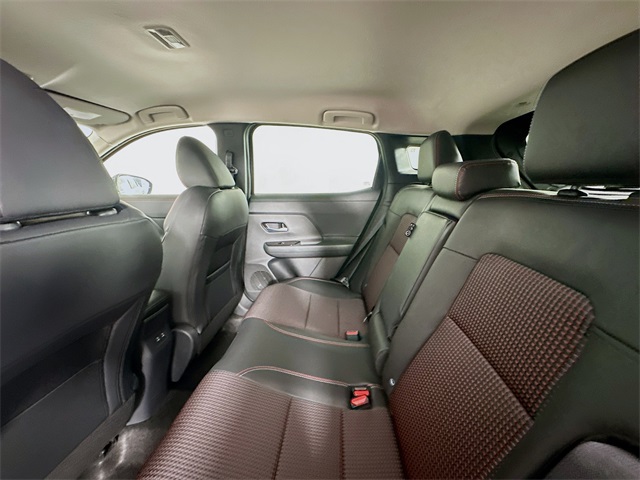 2026 Nissan Kicks SR photo 18