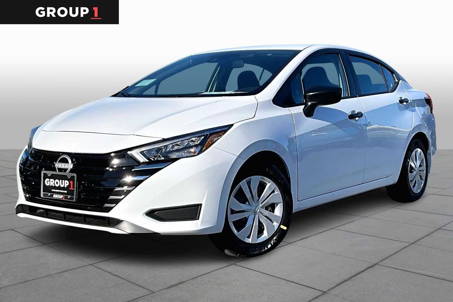 2025 Nissan Versa Sedan S's photo