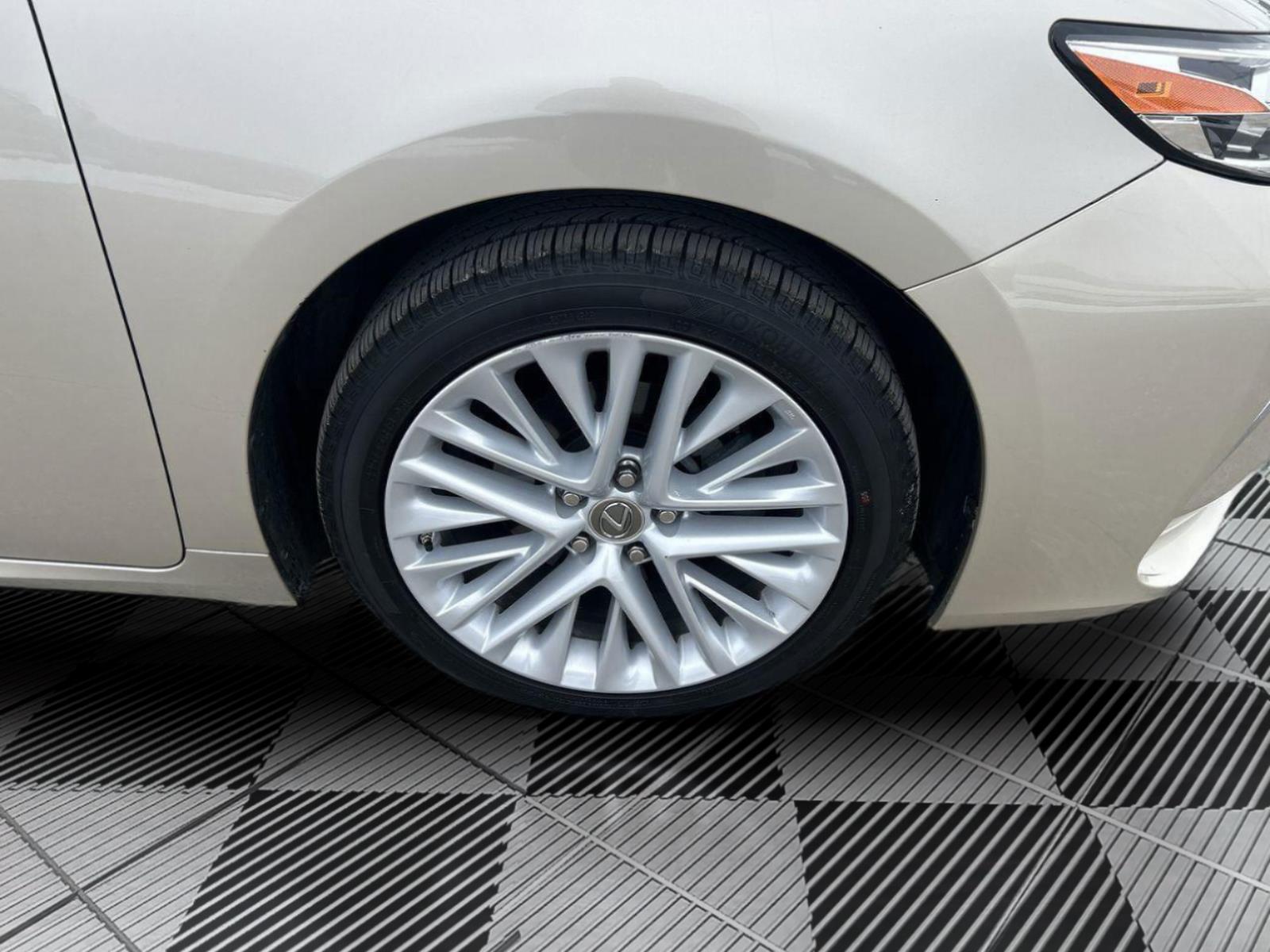 Used 2017 Lexus ES 350 with VIN 58ABK1GG2HU077280 for sale in Kansas City