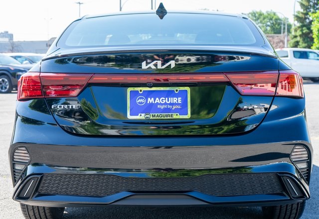 2023 Kia Forte GT-Line photo 3