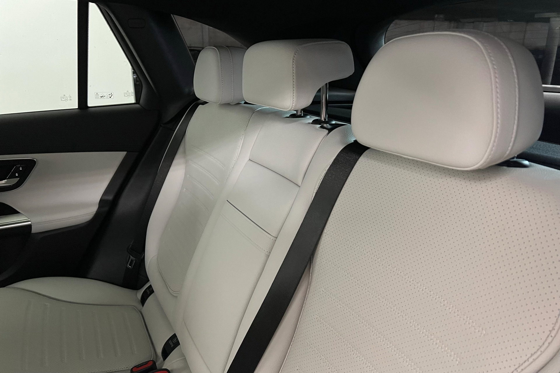 2026 Mercedes Benz GLC 300 4MATIC photo 20