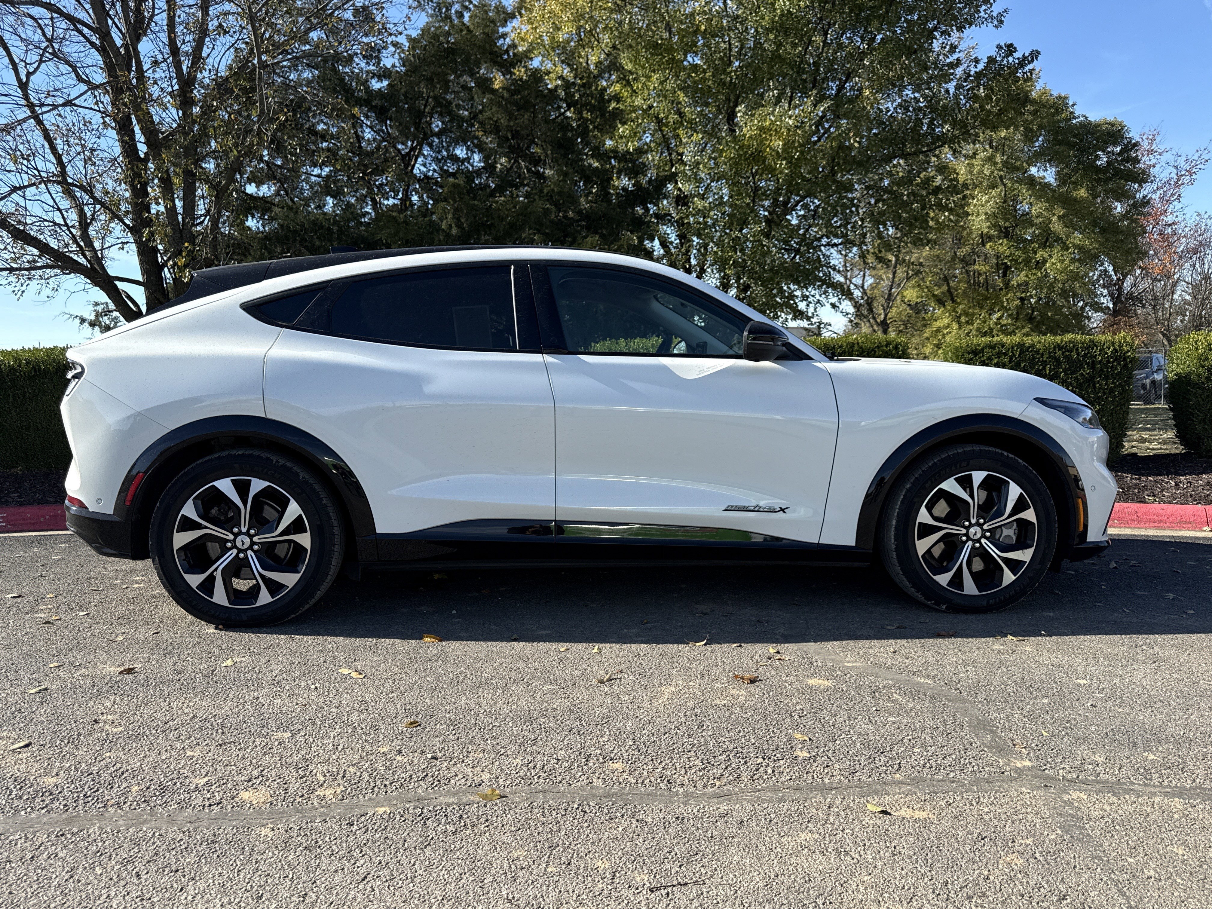 Used 2022 Ford Mustang Mach-E Premium AWD with VIN 3FMTK3SU9NMA57421 for sale in Bentonville, AR