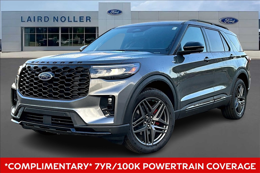 2025 Ford Explorer ST-LINE's photo